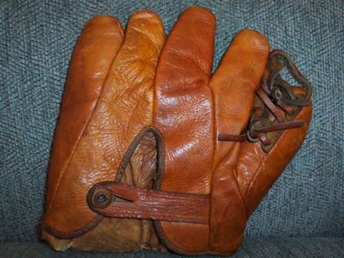 Larry Bettencourt Nokona Back